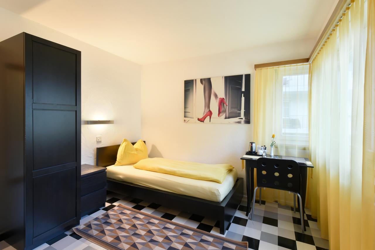 Schlosshotel - Self Check-In Hotel Brig Exterior photo