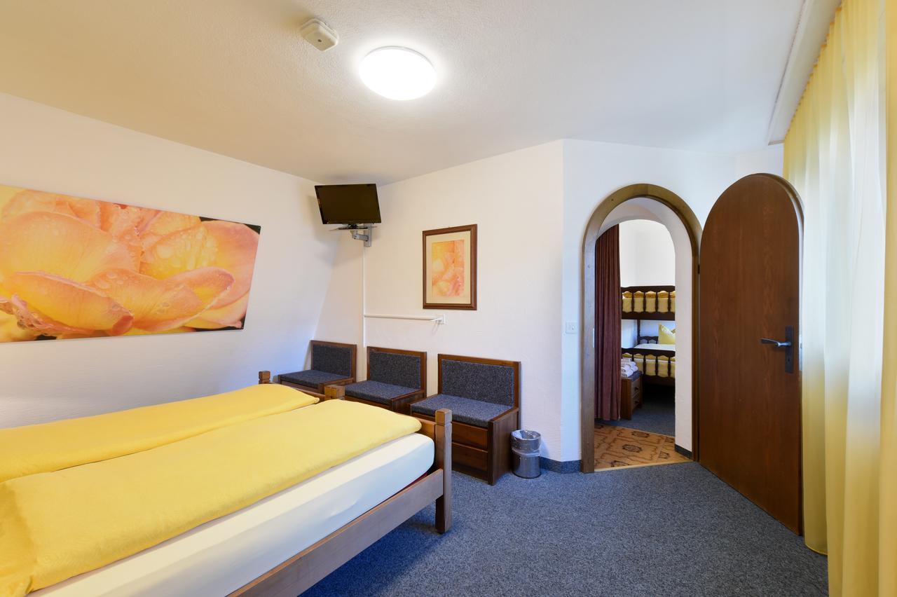 Schlosshotel - Self Check-In Hotel Brig Exterior photo