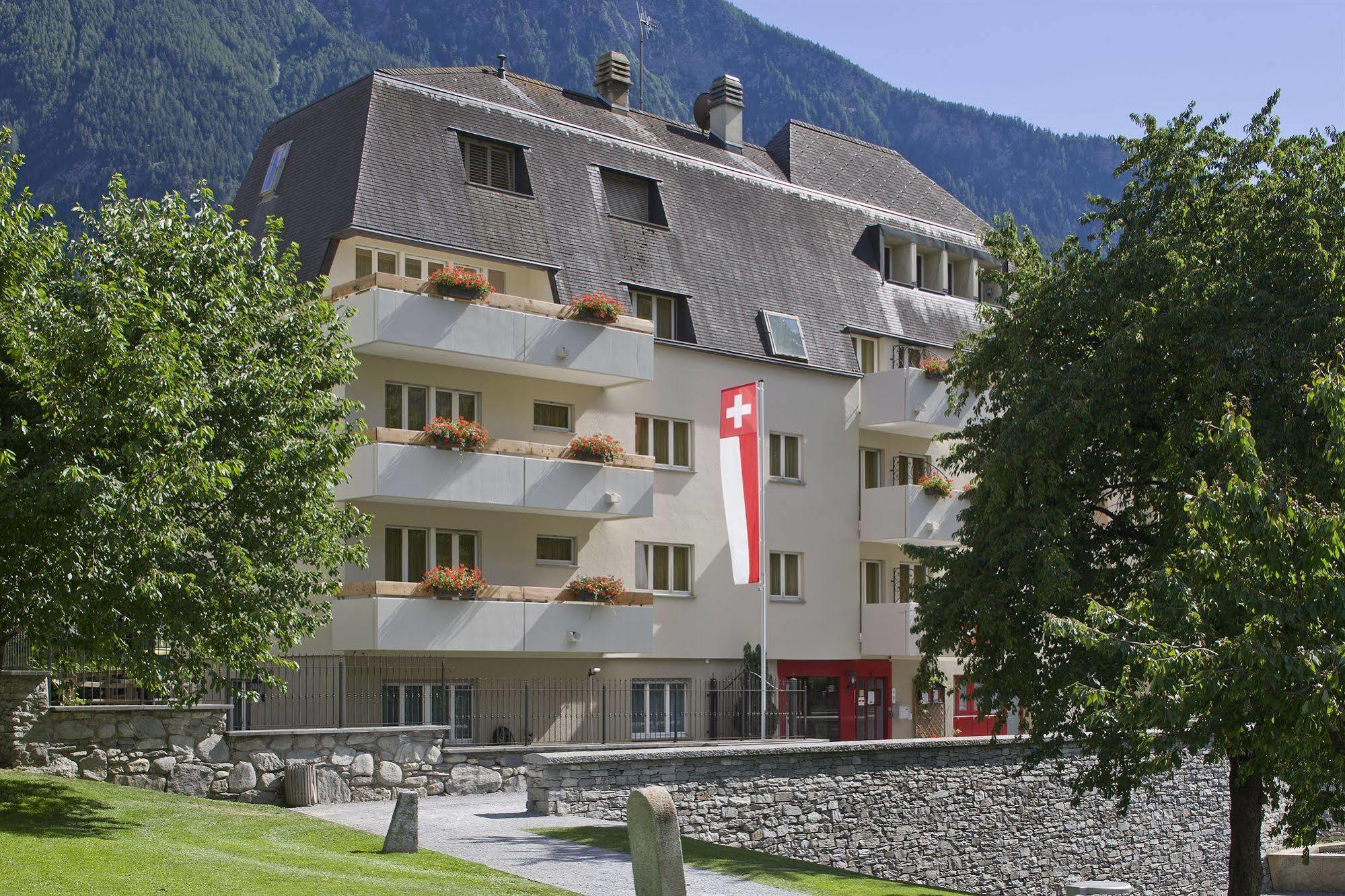 Schlosshotel - Self Check-In Hotel Brig Exterior photo